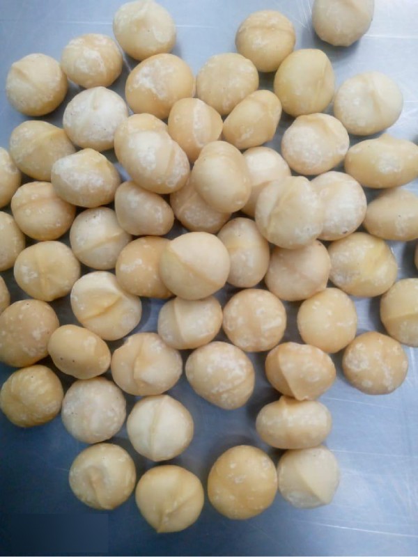 Kenyan Macadamia Nuts - Kernel Style 1L (Large) from Kenya